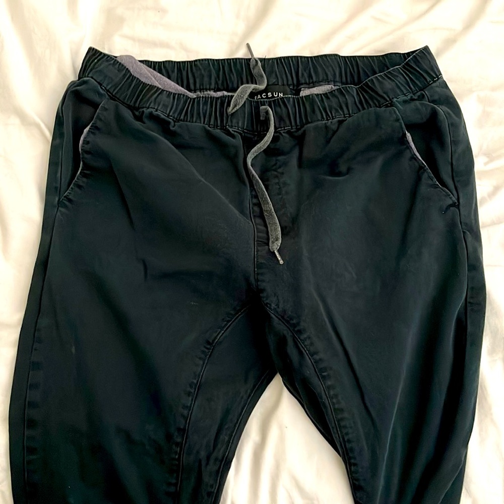 size medium joggers
